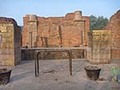 インドの田舎のハイウェイ恐ろしや。サールナート経由でラージギルへ。