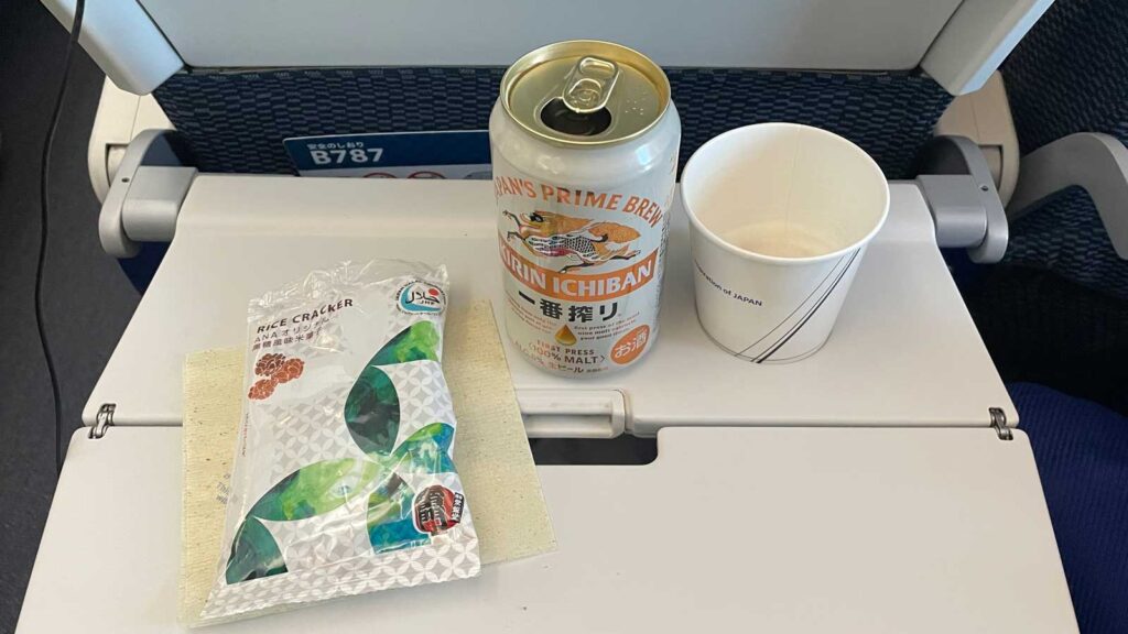 ANA　羽田ージャカルタででたおつまみの写真