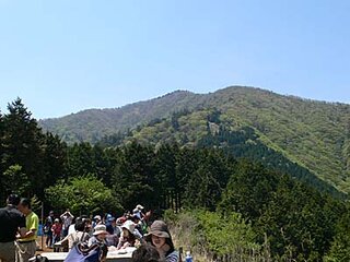 神奈川県の大山登山。滑落事故にまつわる人間模様。