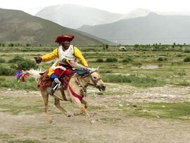 ラサの名所巡り：馬に乗ったり、バルコル行ったり。（1999.08.18　ラサ）