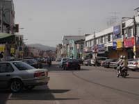 バトゥパハ１町一番の繁華街