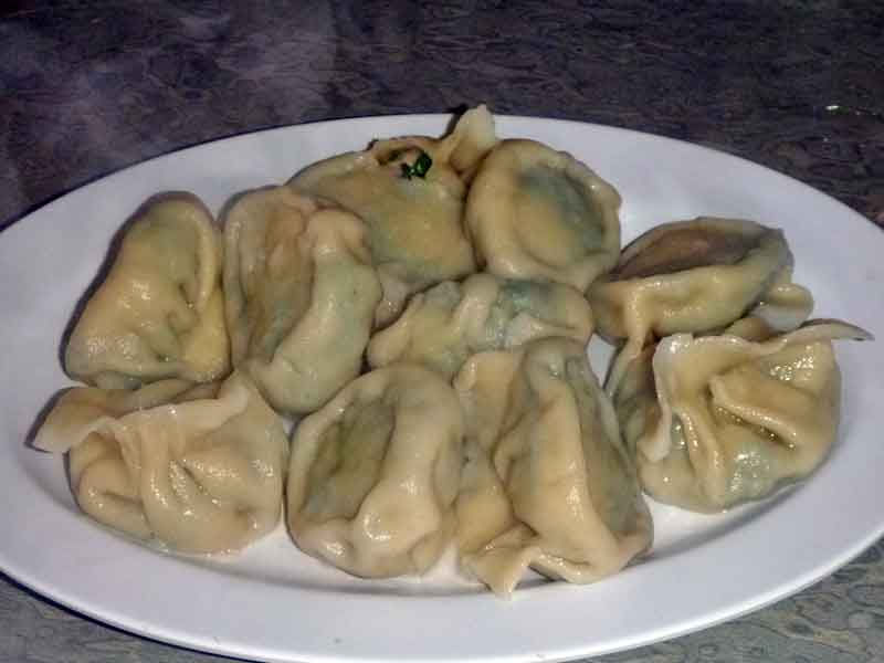 ジャカルタで豚食べ納めてロンボクへ。