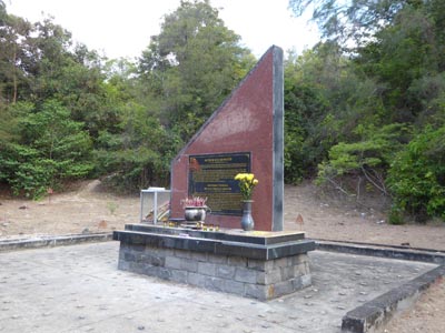 コンダオ島のあちこちにある慰霊碑